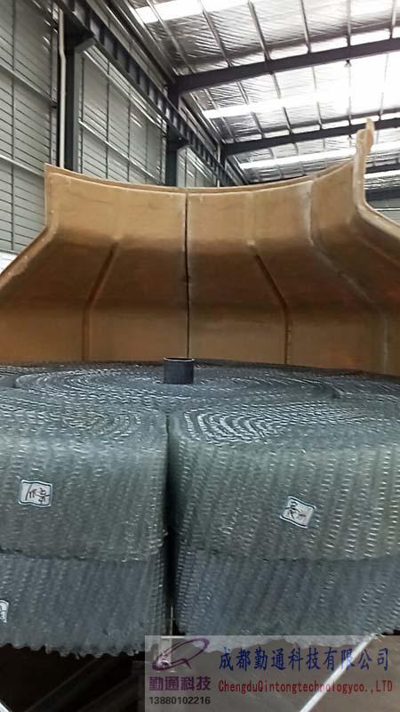 圓形逆流式冷卻塔安裝現(xiàn)場(chǎng)