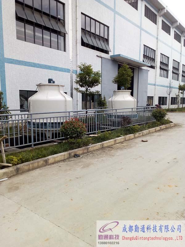 貴州遵義2臺60T冷卻塔安裝現(xiàn)場