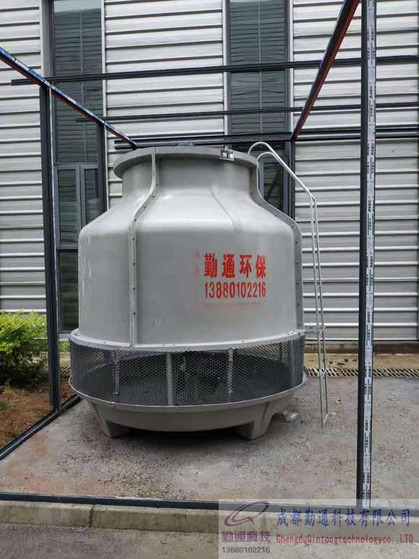 南充SCT-100T圓形冷卻塔安裝現(xiàn)場