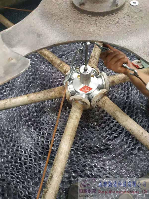 四川簡陽200T圓形冷卻塔布水器及填料更換維修現(xiàn)場