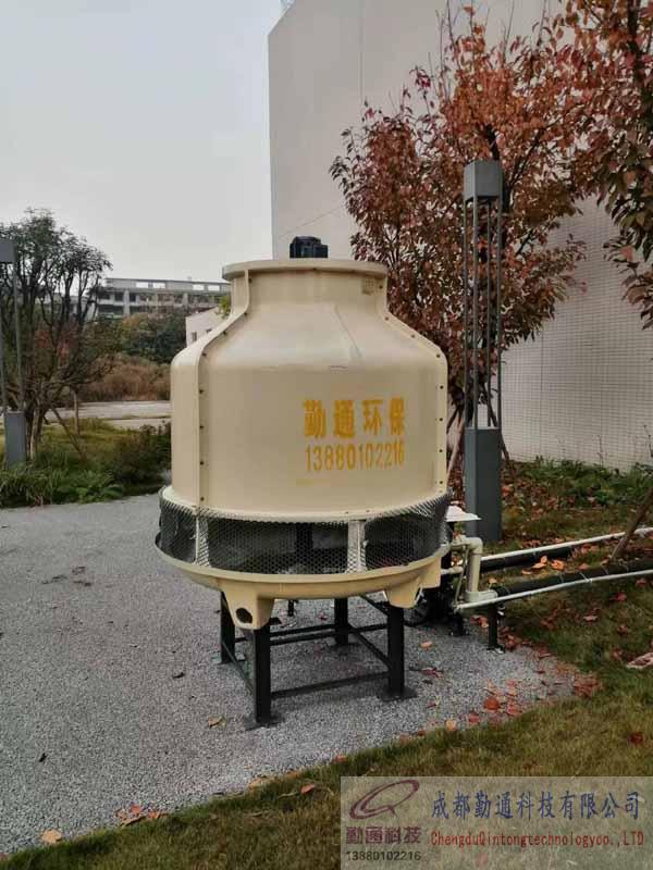 成都冷卻塔系統(tǒng)安裝現(xiàn)場