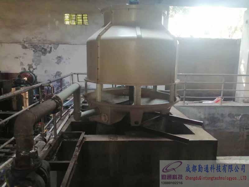 成都80T冷卻塔系統(tǒng)改造維修安裝現(xiàn)場
