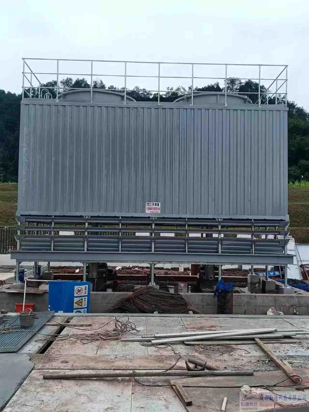 宜賓冷卻塔，玻璃鋼冷卻塔安裝項目現(xiàn)場